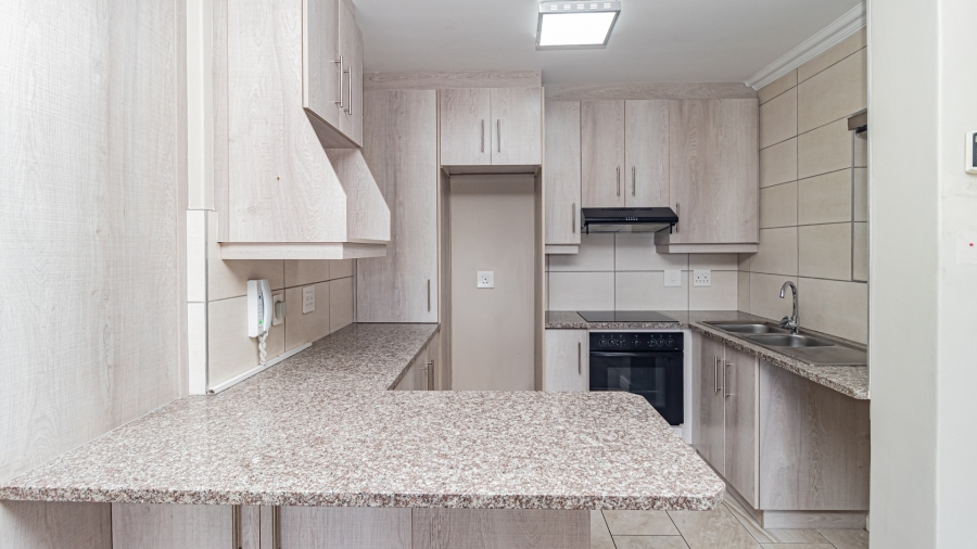 2 Bedroom Property for Sale in Burgundy Estate Western Cape